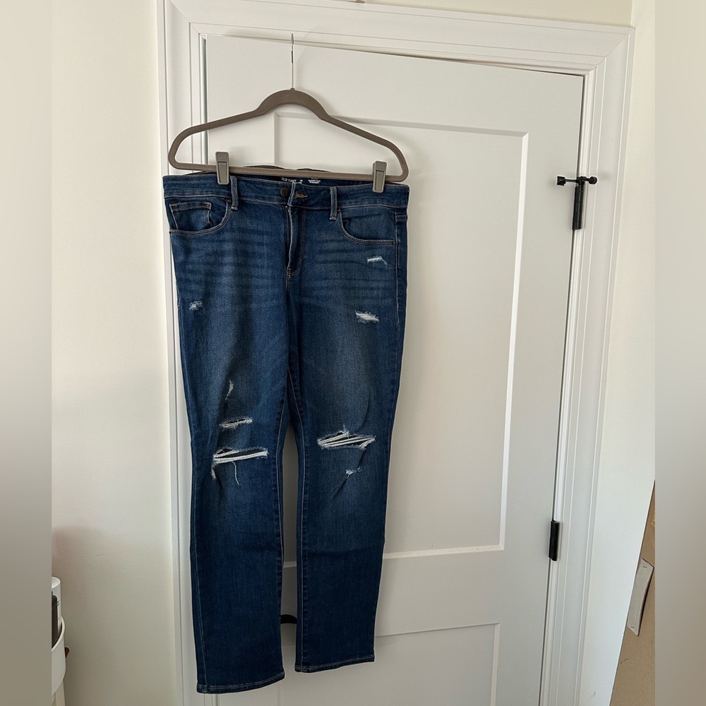 Old Navy Mid-Rise Power Slim Straight distressed Jeans